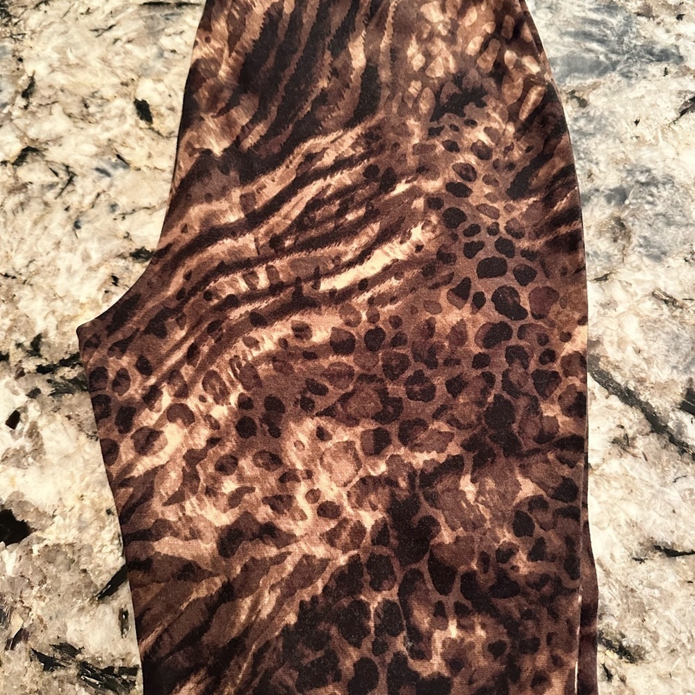 Chico’s Animal Print leggings size 0 - Picture 3 of 3